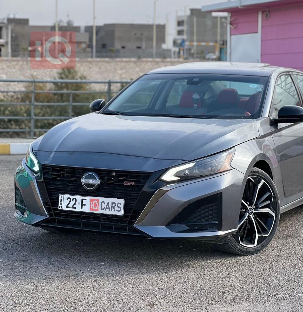 نيسان ألتيما